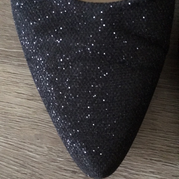 Trèsmode Heels - Picture 2 of 5